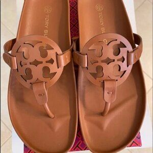Tory Burch Cloud Aged Camello luggage colored sandals New in box with Dust Cover